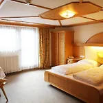 Guest house Madseiterhof 3*
